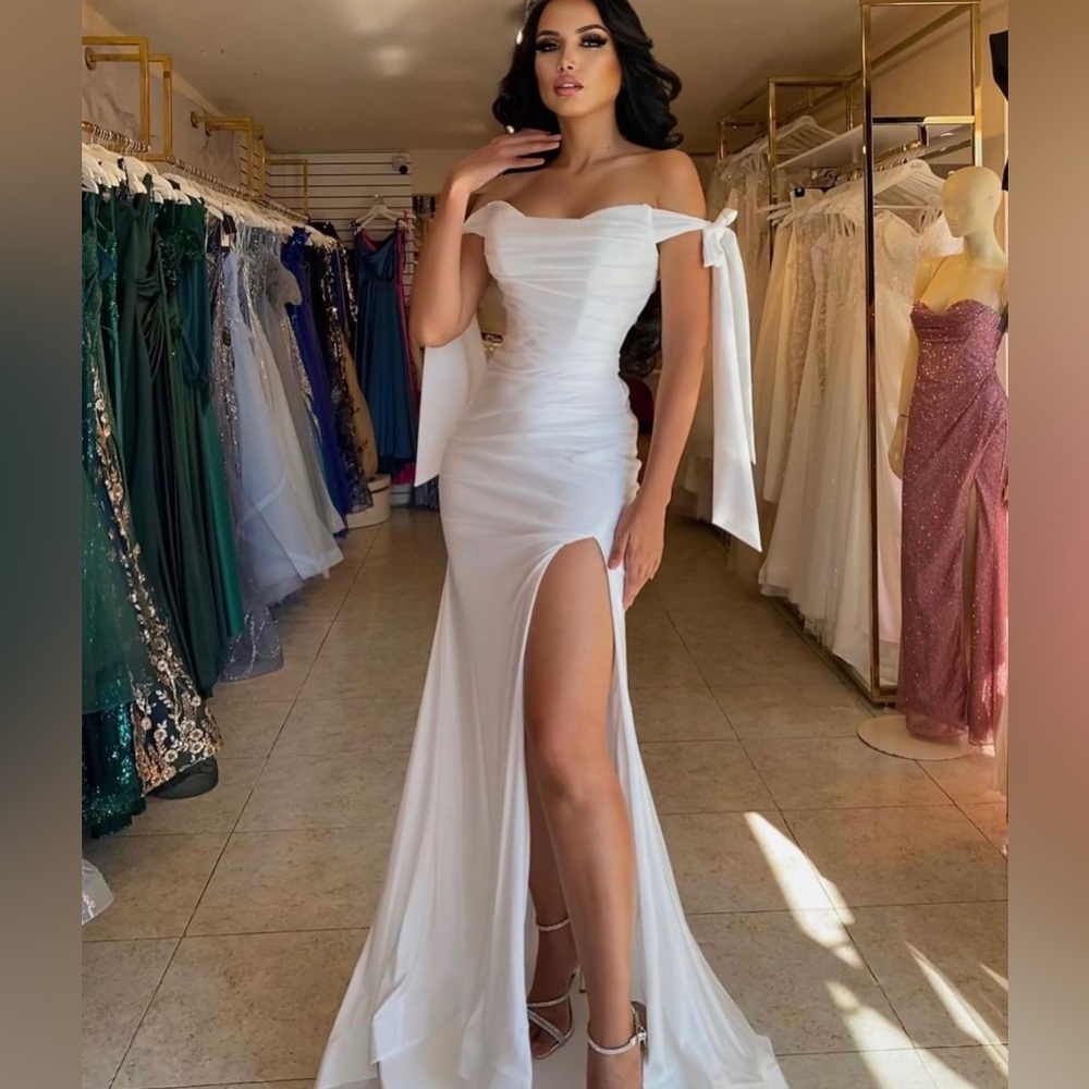 Custom dress size L 10